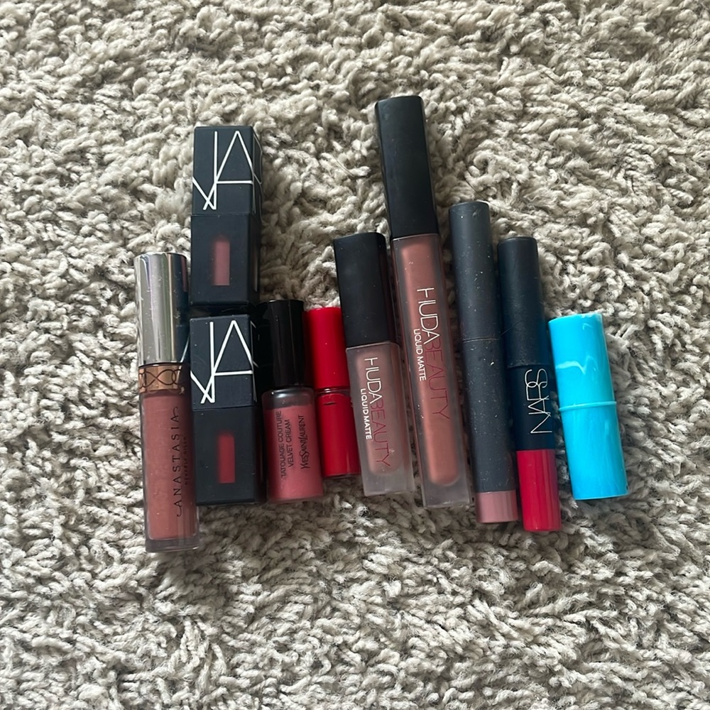 Multiple lip products